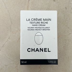 CHANEL LA CREME MAIN NWT